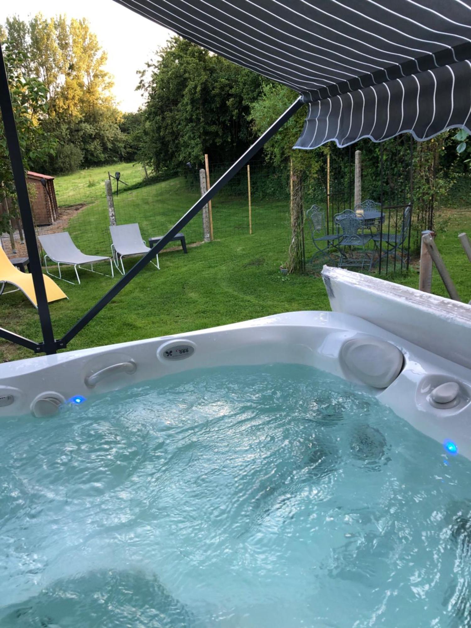 Le Clos De La Pommeraie Carly Eksteriør bilde